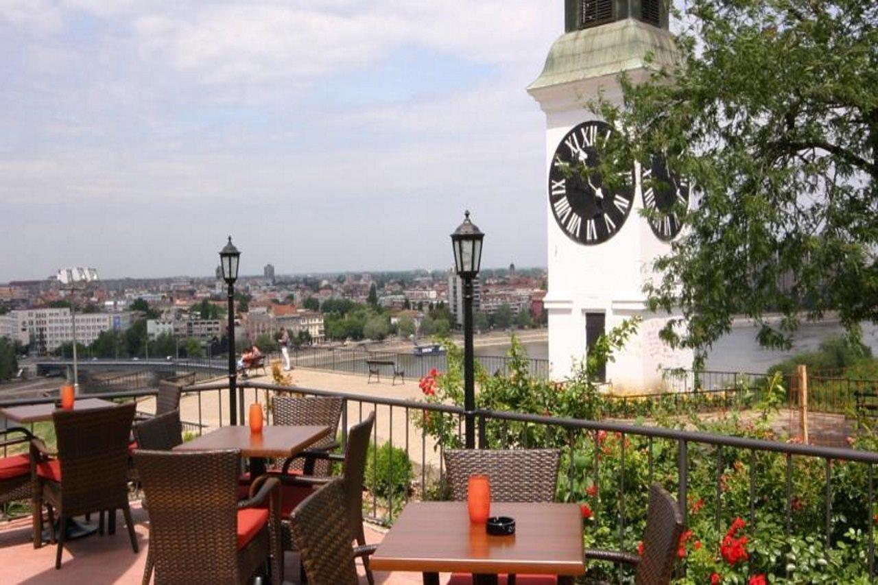 Garni Hotel Leopold I Novi Sad Exterior photo